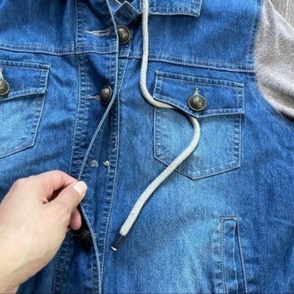 Audrey Ann Denim Hooded Jacket Size M Jean Jacket - Picture 9 of 11